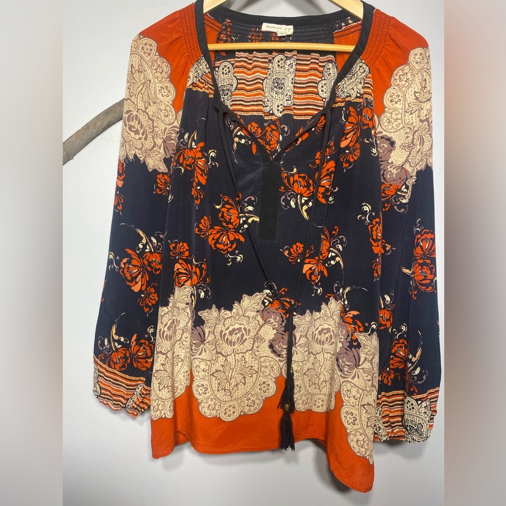 Anthropologie brand Meadow Rue blossom floral blouse // women’s M